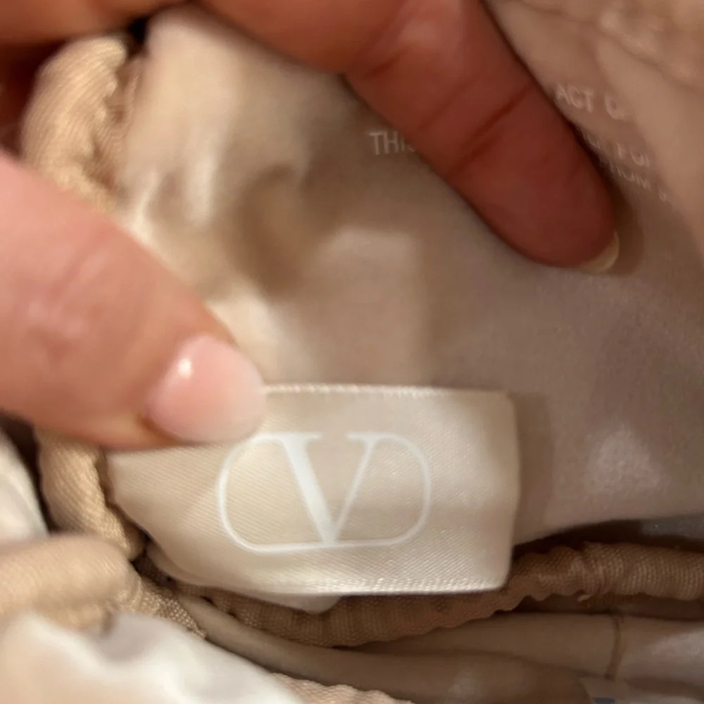 Valentino GWP - Blush Pink Wristlet Clutch - Picture 4 of 11
